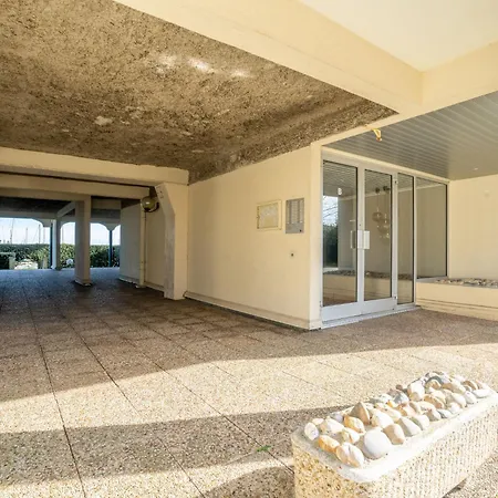 Les Pieds Dans L'eau-2 By Interhome * Arcachon